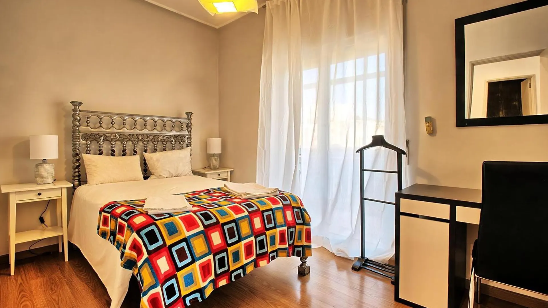 Studio Fuer 7 Personenund 1 Kind In Paco De Arcos, Regiao De Lisboa Costa Do Estoril Apartment