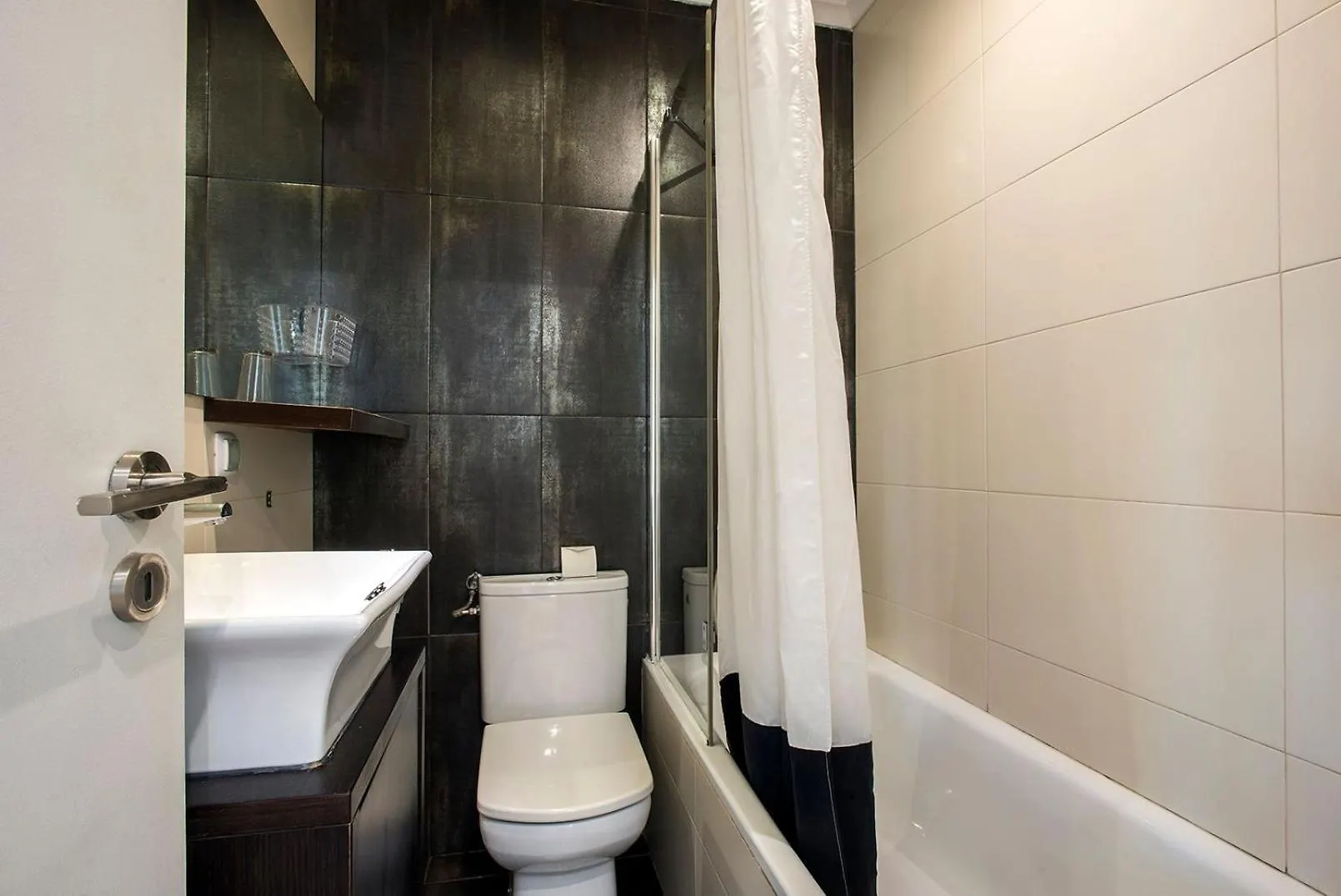 Studio Fuer 7 Personenund 1 Kind In Paco De Arcos, Regiao De Lisboa Costa Do Estoril 0*,