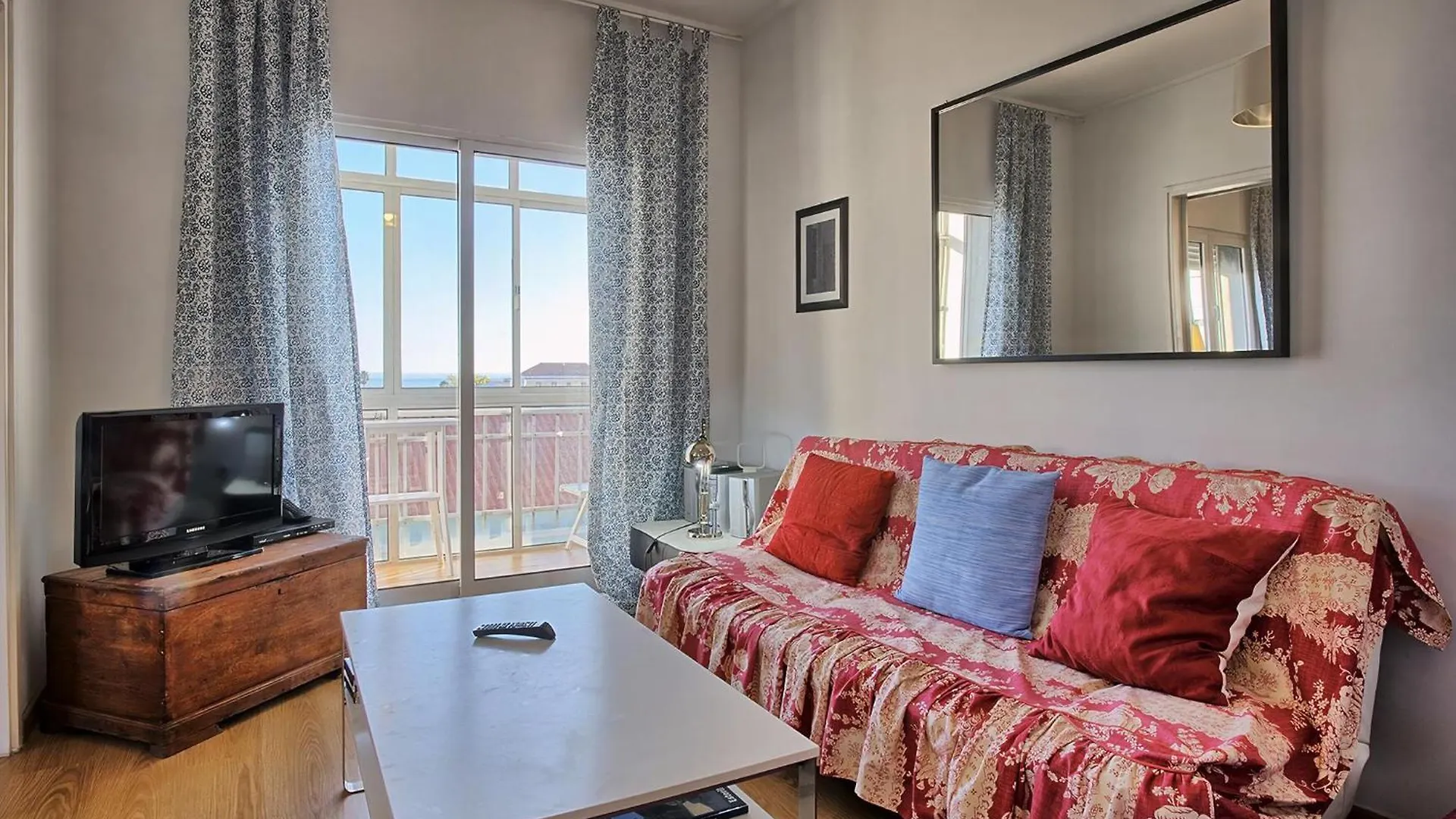 Studio Fuer 7 Personenund 1 Kind In Paco De Arcos, Regiao De Lisboa Costa Do Estoril