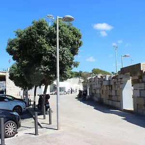 Encosta's Paço de Arcos
